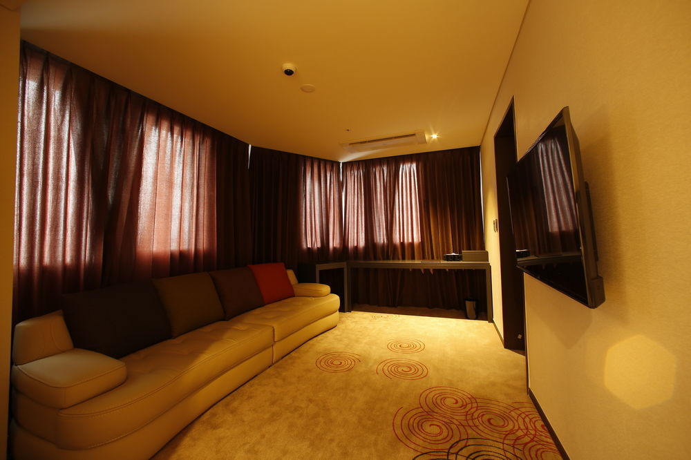 Golden Daisy Hotel Σεογκουίπο Εξωτερικό φωτογραφία