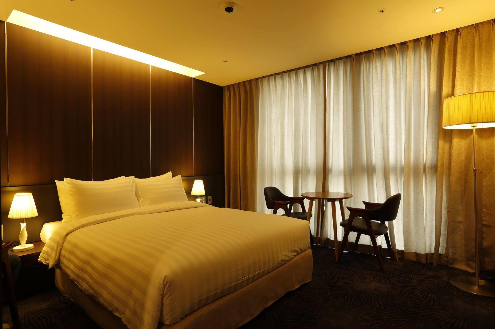 Golden Daisy Hotel Σεογκουίπο Εξωτερικό φωτογραφία