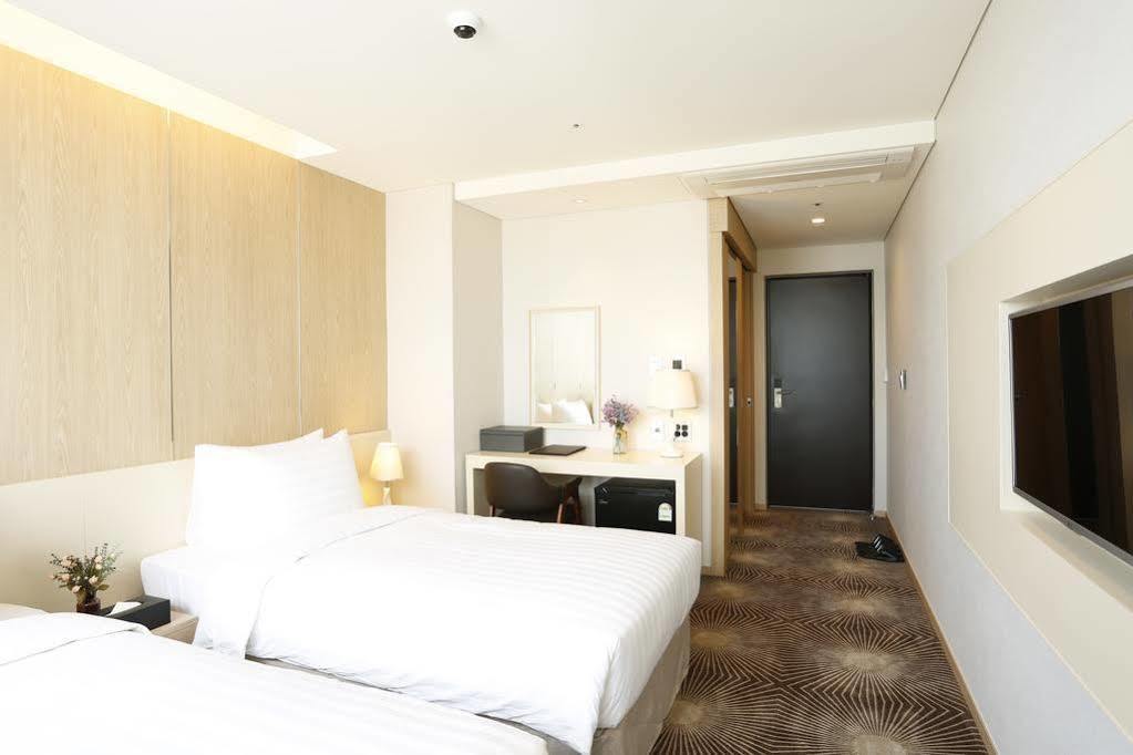 Golden Daisy Hotel Σεογκουίπο Εξωτερικό φωτογραφία